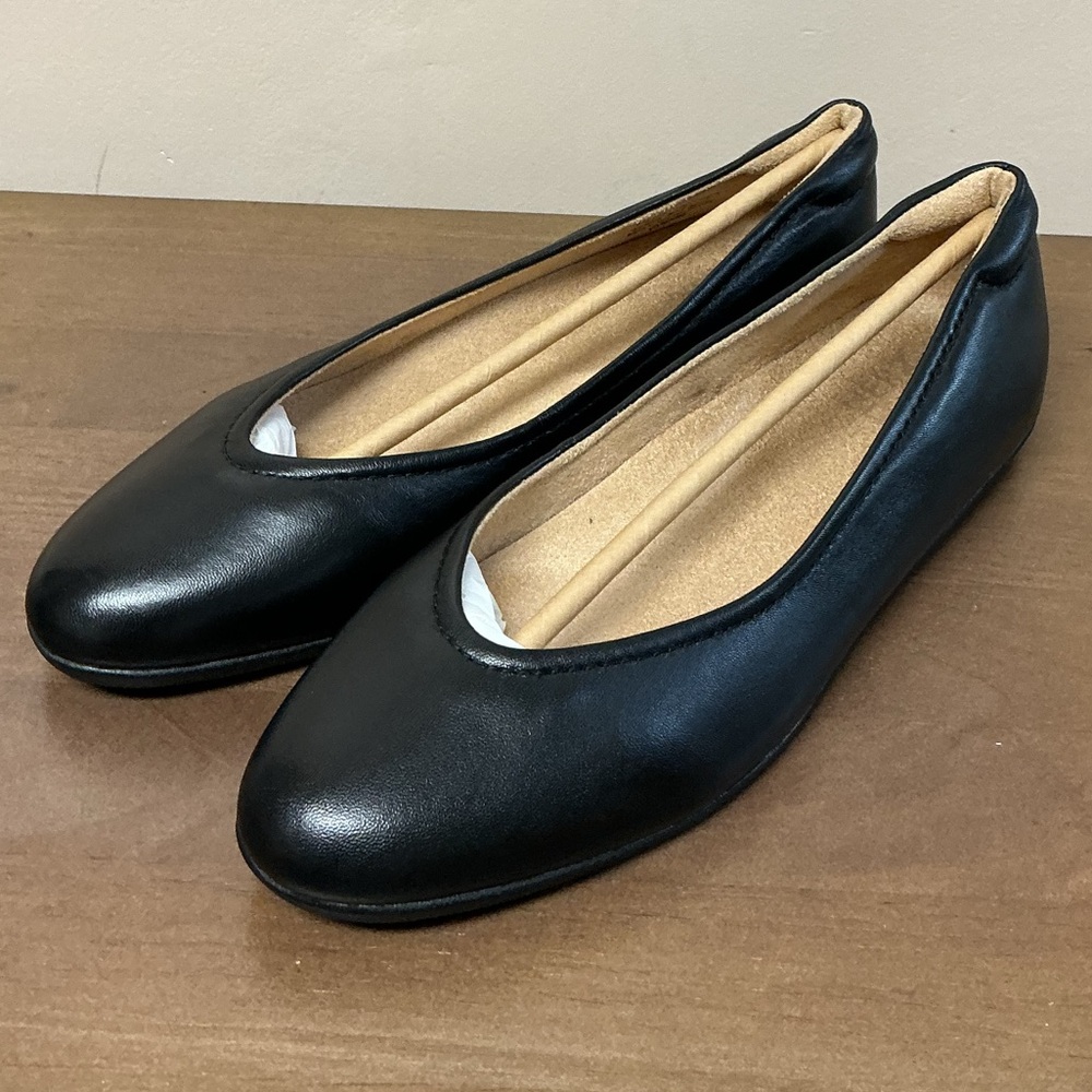 NEW Naturalizer Women's Sz 9 M Vivienne Black Leather Comfort Ballet Flats Shoes